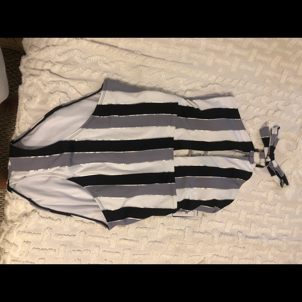 Bathing suit